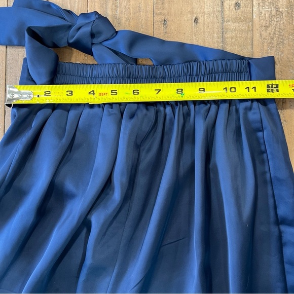 superdown Rachel Satin Cargo Pants Navy Womens Small Joggers Belted Revolve - Picture 12 of 12